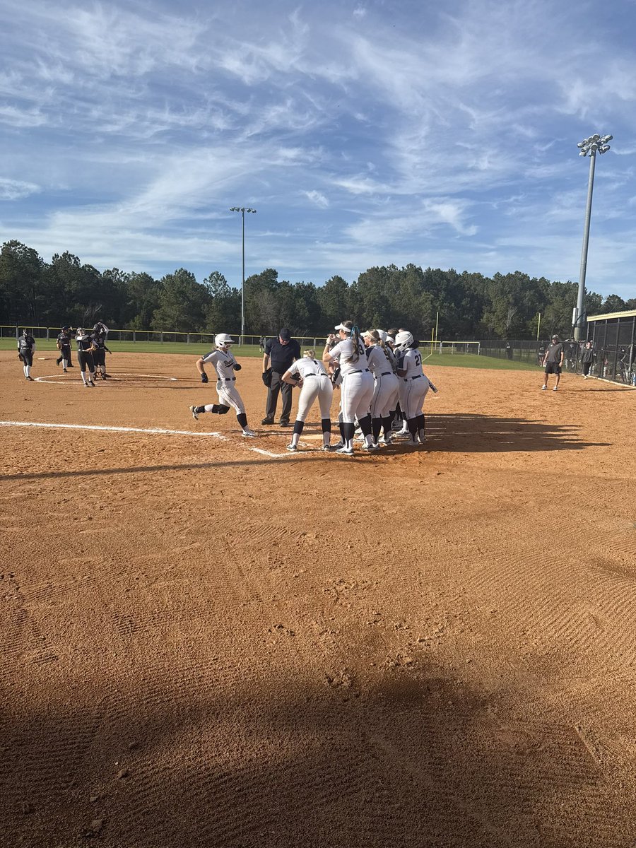 UCO Bronchos (@ucoathletics) on Twitter photo End 2, Central Oklahoma leads Spring Hill 2-1 thanks to Kya Watsonβs two-run homerun!
<a href="/UCOSoftball/">UCOSoftball</a> x #RollChos End 2, Central Oklahoma leads Spring Hill 2-1 thanks to Kya Watsonβs two-run homerun!
<a href="/UCOSoftball/">UCOSoftball</a> x #RollChos