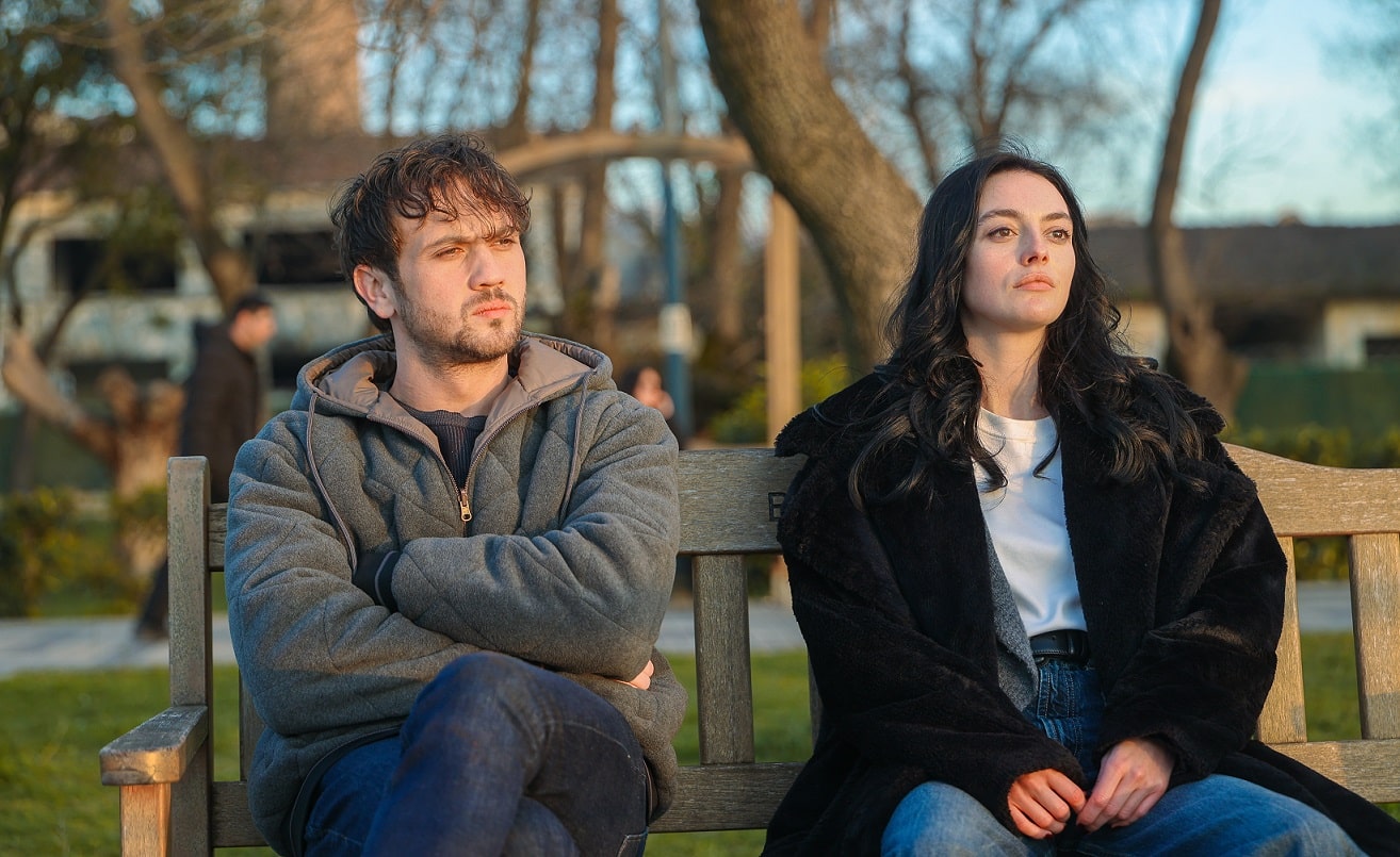 Giu1I-RX0AAOaVy?format=jpg&name=large