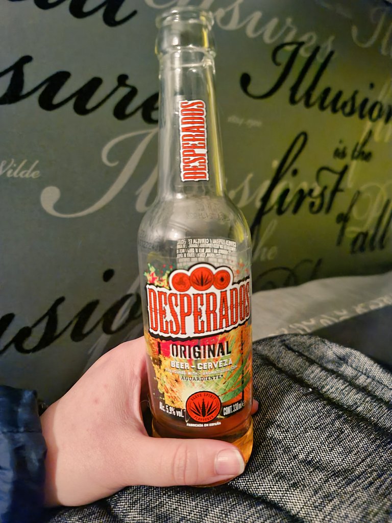 ElisabethCM_'s tweet photo. @Desperados_es recordando viejos momentos 😍💔 https://t.co/Zm00cOIRDI