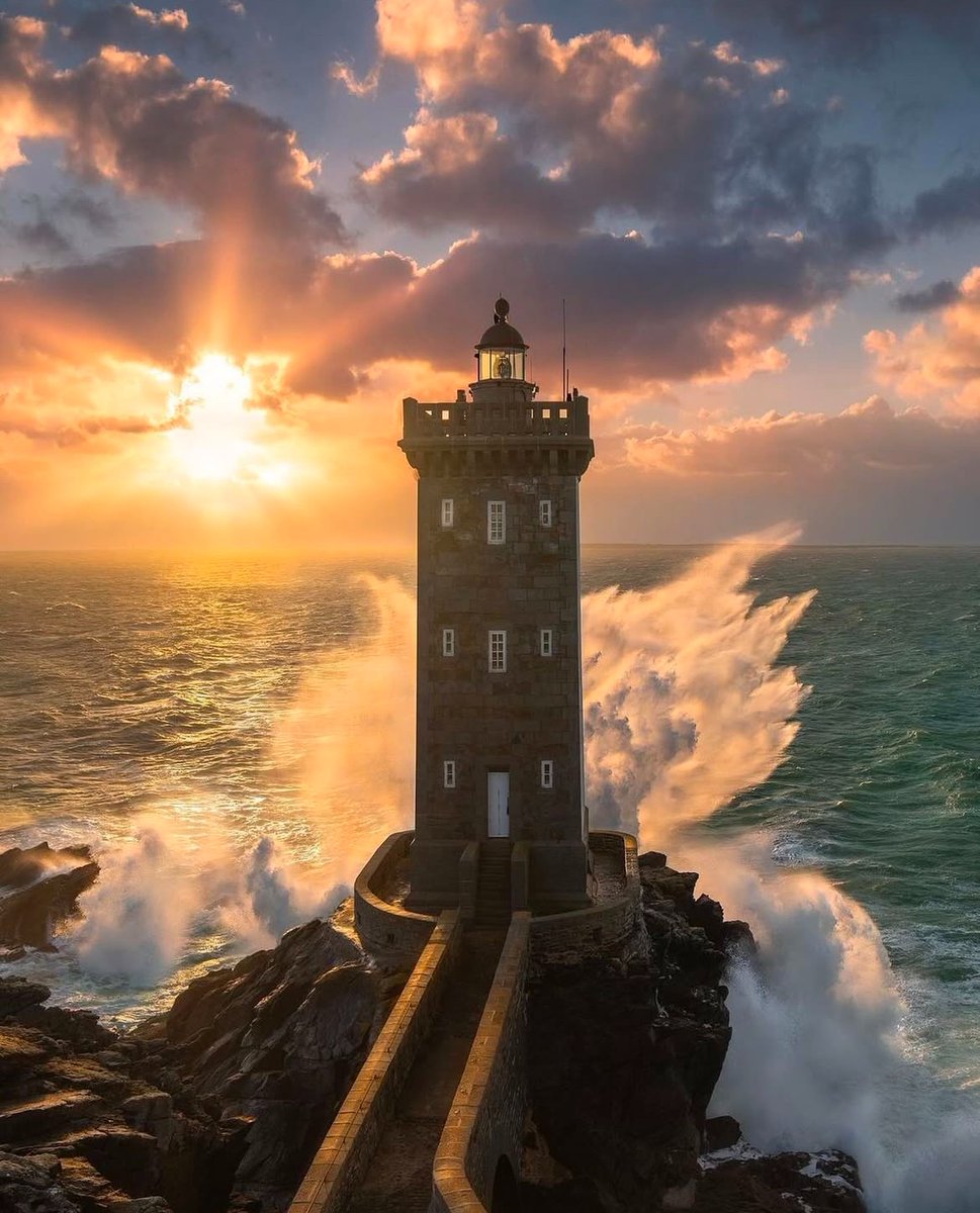 Normandy, France 🌊