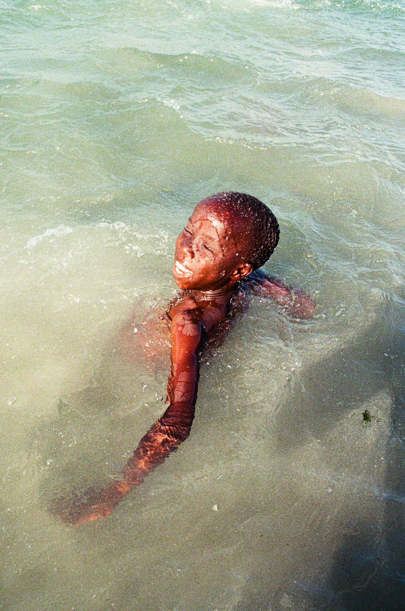 dmochase's tweet photo. Been away from Senegal for 3 weeks and I still don’t remember my purpose in life. https://t.co/OvAn9MKvBK