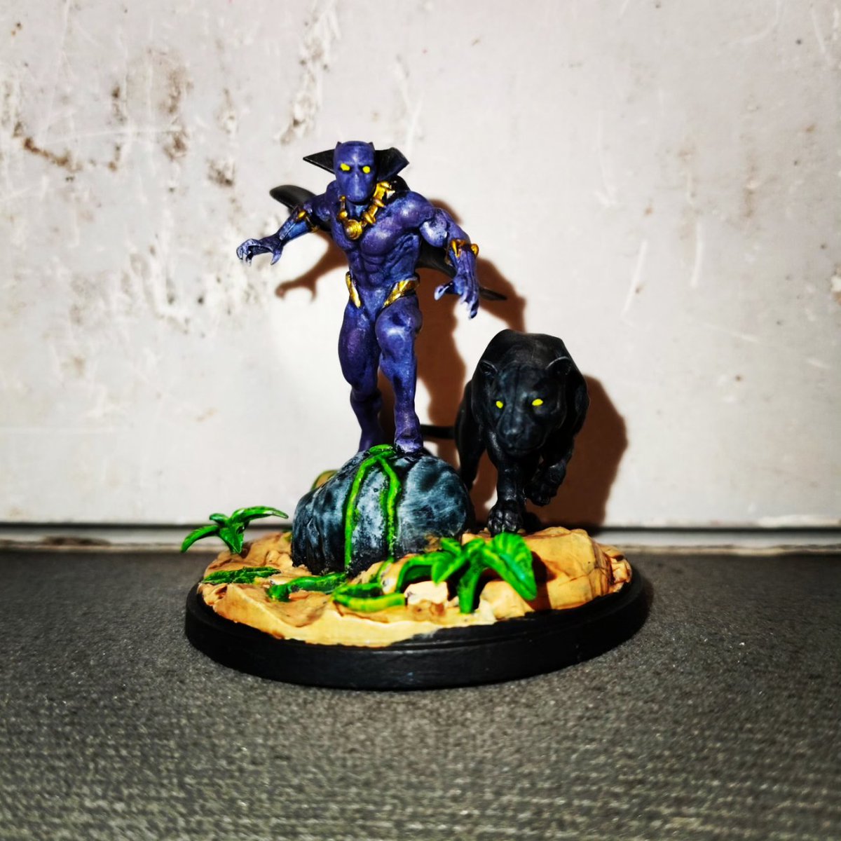AlvaroDeLamo's tweet photo. Black Panther, Chosen of Bast (T'Challa)

#marvel #marvelcrisisprotocol #blackphanter #bast #tchala #wakanda #wakandaforever #avengers #midnightsons #wargame #miniaturepainting #miniature #tabletop https://t.co/AZDGJSMHOj