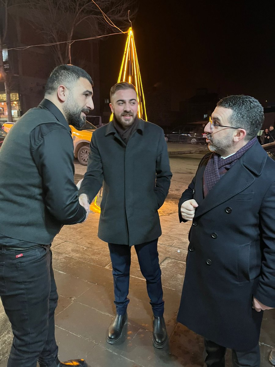 AkGenclikKars's tweet photo. 📍Kars Merkez 

Milletvekilimiz Sn. Adem ÇALKIN, Gençlik Kolları İl Başkanımız Sn. Mustafa SARIDAĞ İle Birlikte.

Serhat Şehrimiz Kars’ta Esnaf Ziyareti Yaparak Bol kazançlar Dilediler. https://t.co/ja98z4BTPi