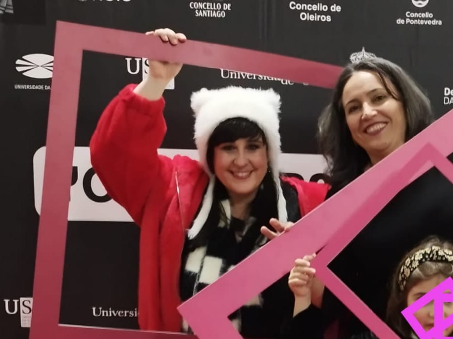 As súper intérpretes da Gala (en Insta @elinguadsignos). Grzs pola foto, Raquel e Alba. I missed you too!!