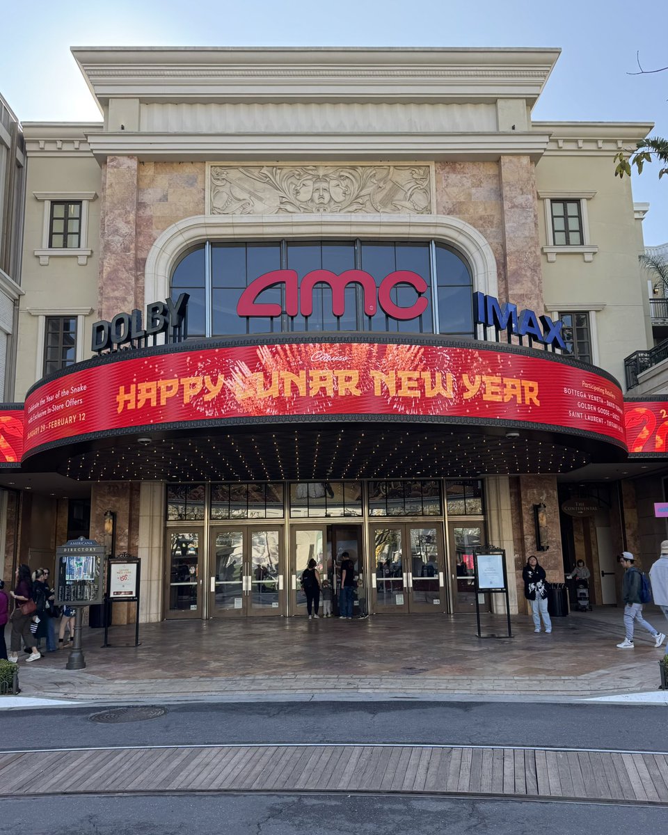 Shepz26's tweet image. This will be our year! 🎉😎 🦍#AMC #AMCNOTLEAVING #AMCTheatres