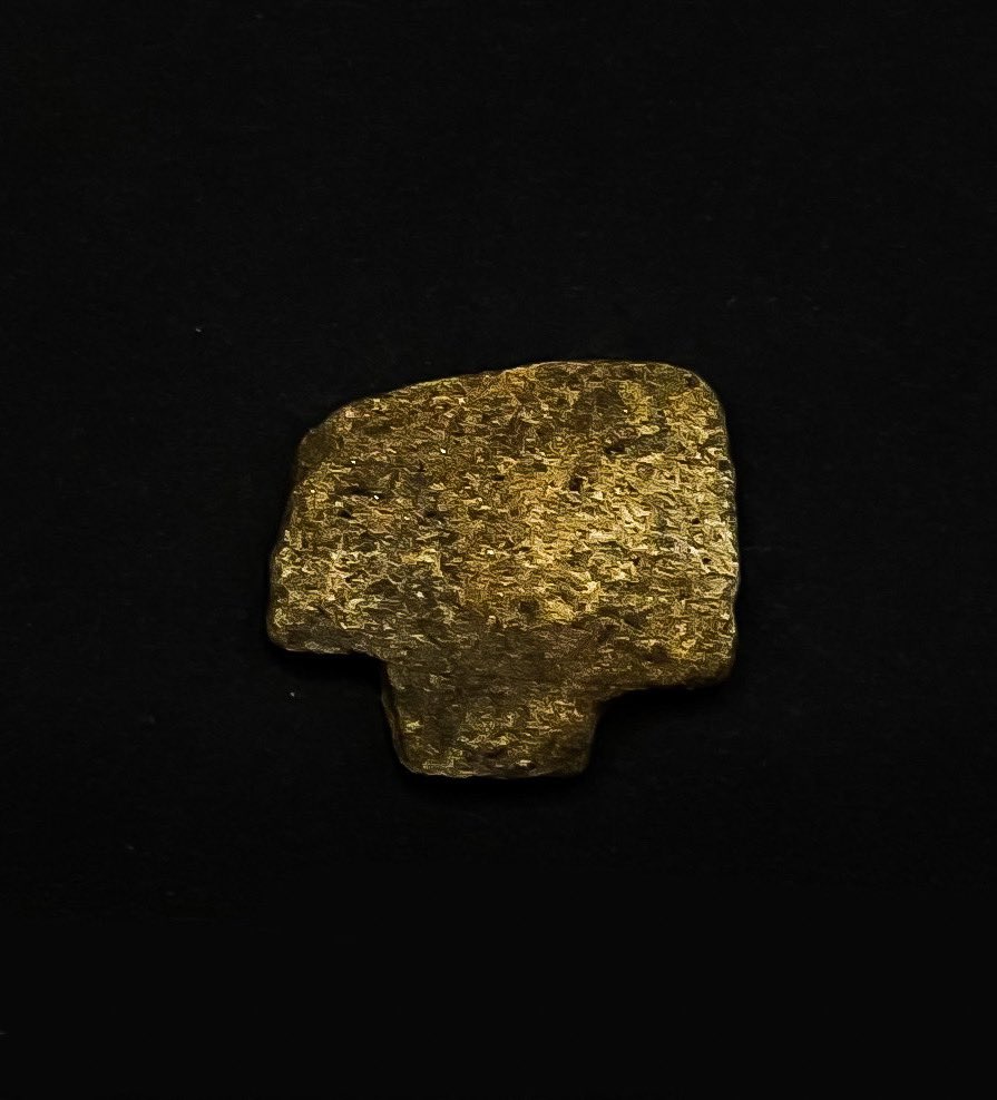 red_relics's tweet image. Small stone effigies—often called portable rock art—are among the most overlooked artifacts in North American archaeology. Yet, these carvings may hold deep cultural, spiritual, and historical significance, offering a glimpse into ancient belief systems.
Why Are They Important?…