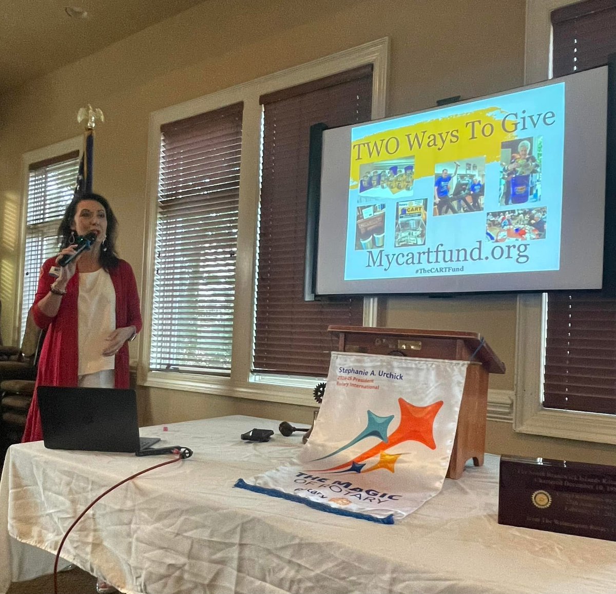 TiffanyErvin's tweet photo. Such a fun visit to the @Rotary Club of #SouthBrunswickIslands to share an update on @CartFund &amp; catch up with so many #RotaryGeek friends! #Tiffanystravels #adventureinservice #endalz #KeynoteSpeaker #serviceaboveselfie https://t.co/S5I0yQ7Q4q