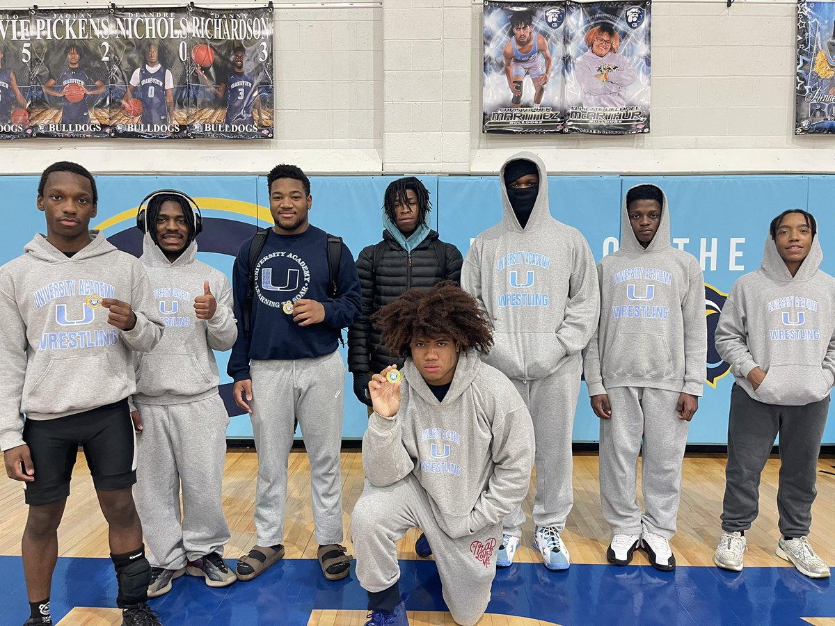 Friday night was one for the books! We brought 8 wrestlers to compete at the Grandview Invitational and left with 5 medalists, including 1 champion! 
🥇Roy Tucker – Champion 
🥈London Lona – Finalist
🥈Givanni Atkins – Finalist
🥉Mark Shears – 3rd Place
🏅Jarel Stone – 4th Place