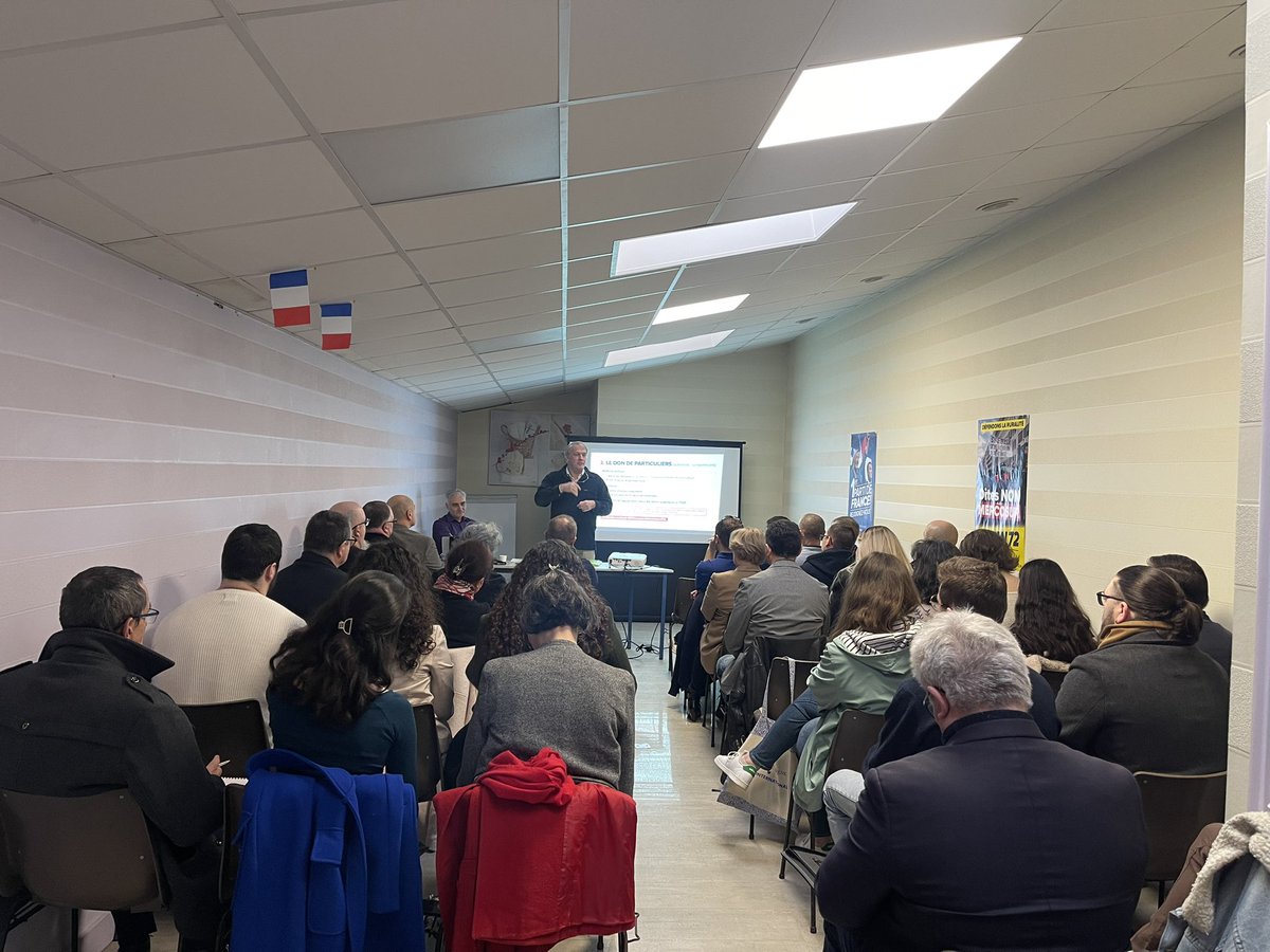 Marie Caroline Le Pen tweet media