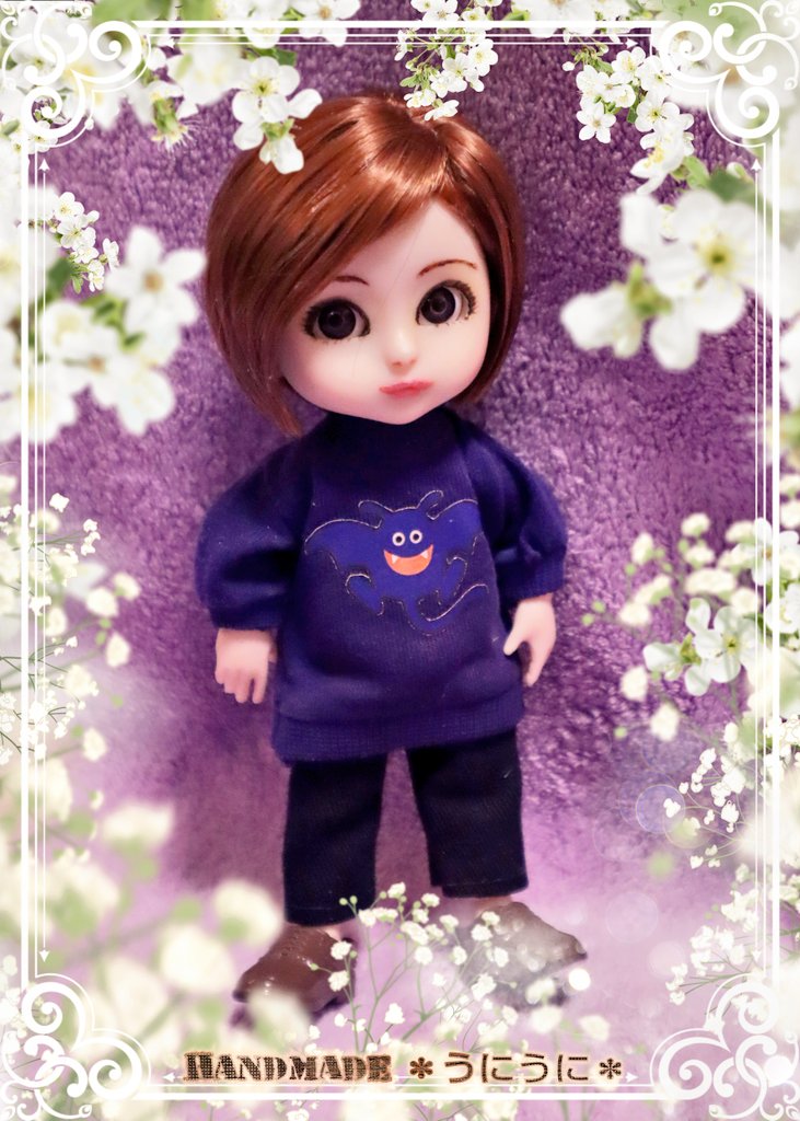 uniuni_handmade's tweet photo. とうとう人形まで作ってしまいました😝
セリアのヘッド＆ボディ！
美人だね〜フィギュあつかちゃん🫶🏻
2号ちゃんのお顔の方が似てるな…とご本人の元へお嫁に👰
1号ちゃんは今後、私の着せ替え人形になる予定😂
もぉ〜💦色んな所が大変だったけど、初にしては可愛いよね！？😤
#關doing
#うにぃの手仕事 https://t.co/tzvx4l6VOM