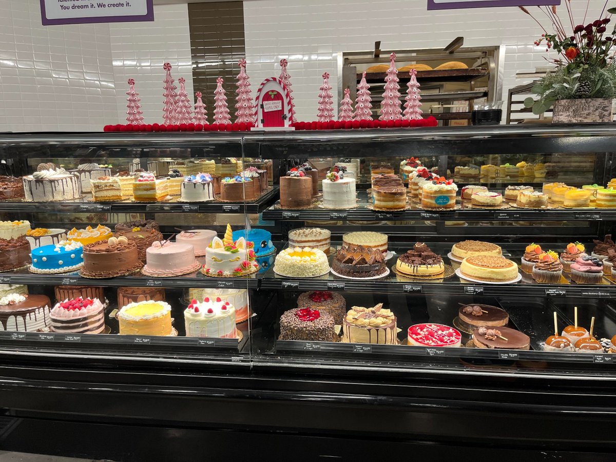 rew_lwg's tweet photo. These cakes look so good https://t.co/sjgJIJp5xi