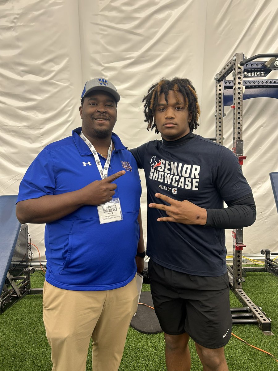 Jayden “JRock” Okorafor (@okoraforjayden) on Twitter photo After talking to <a href="/WBU_Bradford/">Coach Bradford</a> i am blessed to receive an offer!
<a href="/CoachTGr/">Trae Grimes</a> <a href="/recruitelkinsfb/">Ft. Bend Elkins Football Recruiting</a> <a href="/CoachCavallin/">Coach Cavallin</a> After talking to <a href="/WBU_Bradford/">Coach Bradford</a> i am blessed to receive an offer!
<a href="/CoachTGr/">Trae Grimes</a> <a href="/recruitelkinsfb/">Ft. Bend Elkins Football Recruiting</a> <a href="/CoachCavallin/">Coach Cavallin</a>