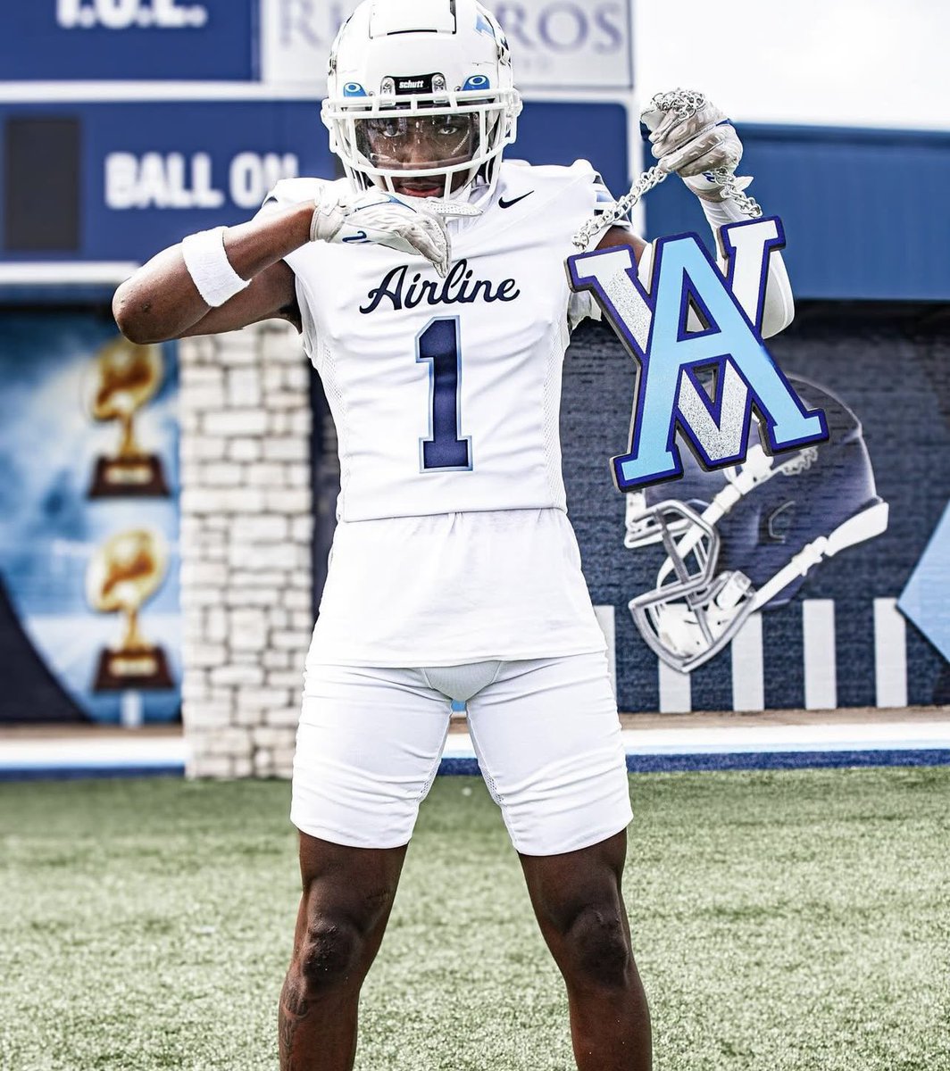 #LSU has the No. 1 + No. 2 rated wide receivers in Louisiana on campus for the program’s Junior Day.

- No. 1: Jabari Mack
- No. 2: Kenny Darby

Mack remains a priority target with the Bayou Bengals turning up the heat.

Darby is back in town as a headliner in LSU’s 2026 class.