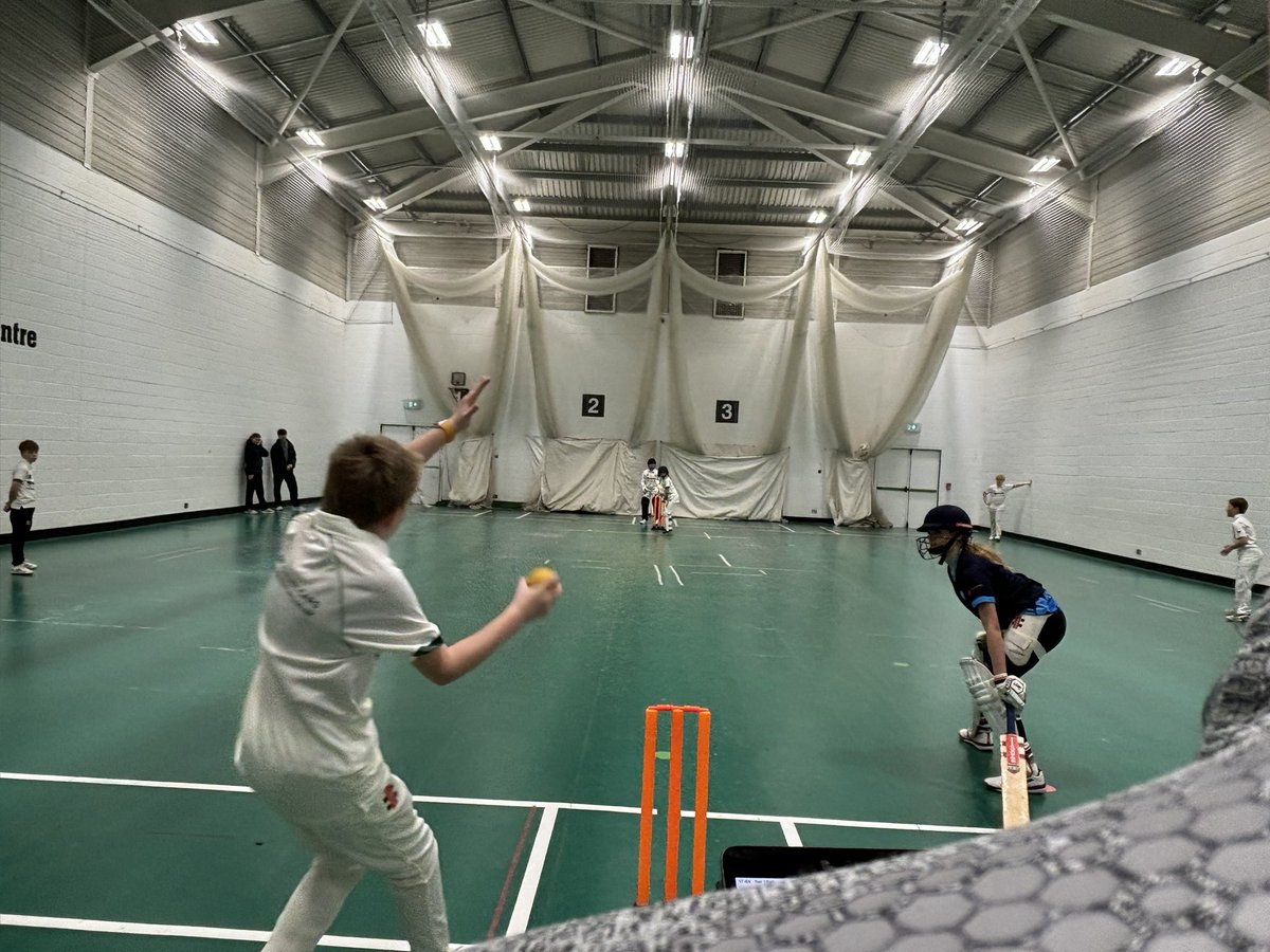 DFCALtd's tweet photo. Week 3 of our #DFCA #BYCL Under 12s Indoor Cricket League @Gloscricket Enjoying all the exciting match action!
Game 4: @RockhamptonRams vs @FrenchayCC
#indoorcricket #development #enjoyment #runs #wickets #catches https://t.co/C3HklIH2s1