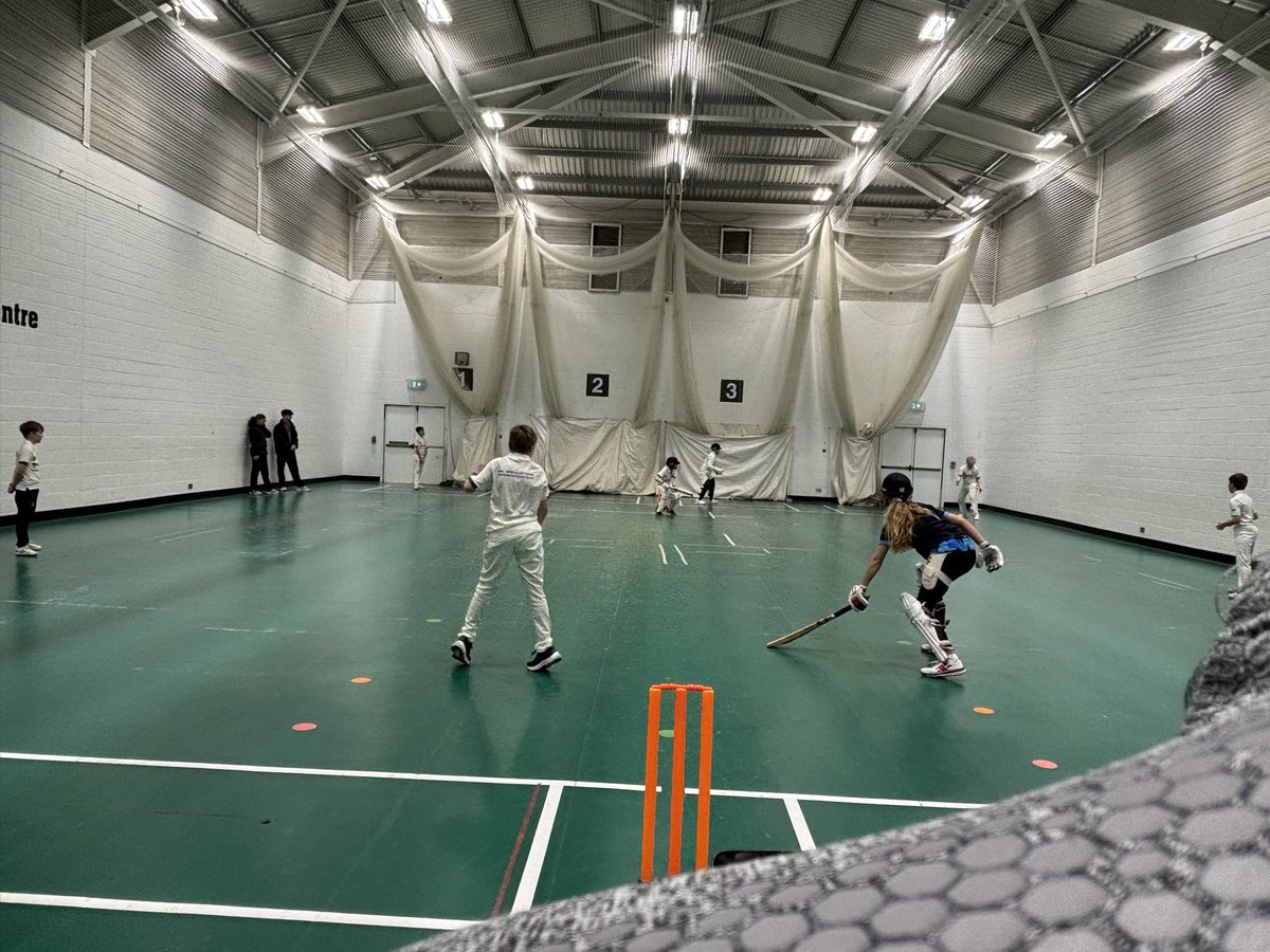 DFCALtd's tweet photo. Week 3 of our #DFCA #BYCL Under 12s Indoor Cricket League @Gloscricket Enjoying all the exciting match action!
Game 4: @RockhamptonRams vs @FrenchayCC
#indoorcricket #development #enjoyment #runs #wickets #catches https://t.co/C3HklIH2s1