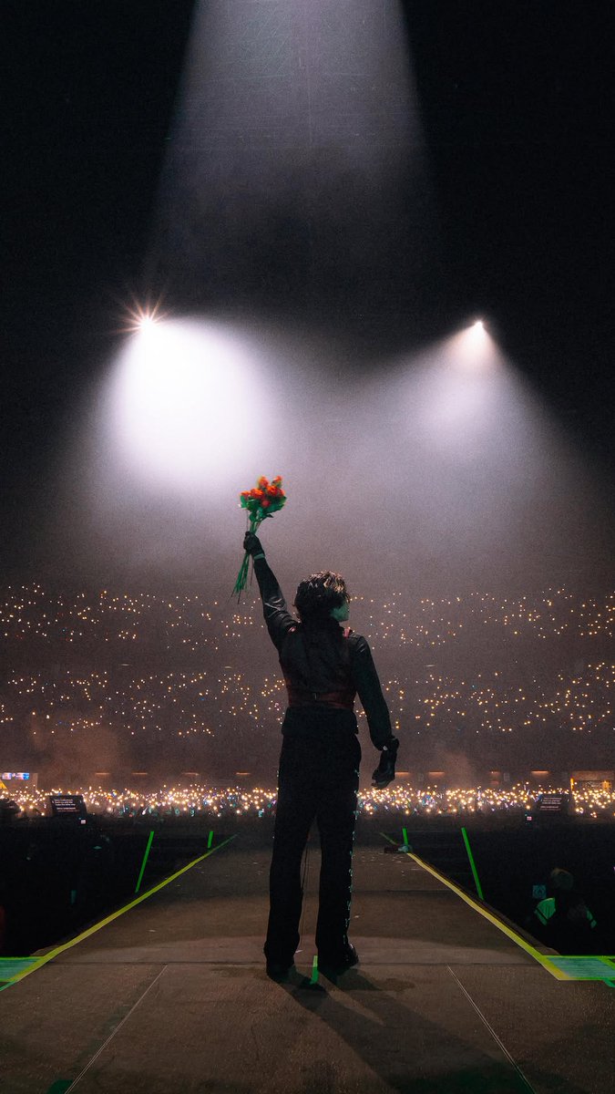 Annichut's tweet photo. the most beautiful pic i've ever seen💐 https://t.co/AYQtffxdDG
