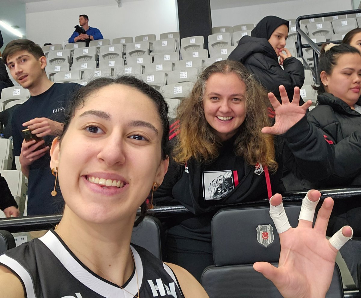 gulnemakengin's tweet image. Bengisu Canım Benim 🖤🦅🤍 #BlackEagle #Beşiktaş