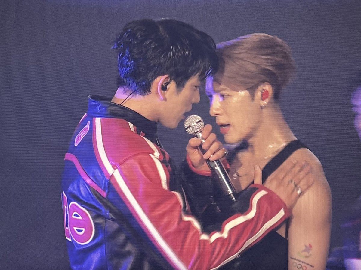 Kızlar bir şey dicem