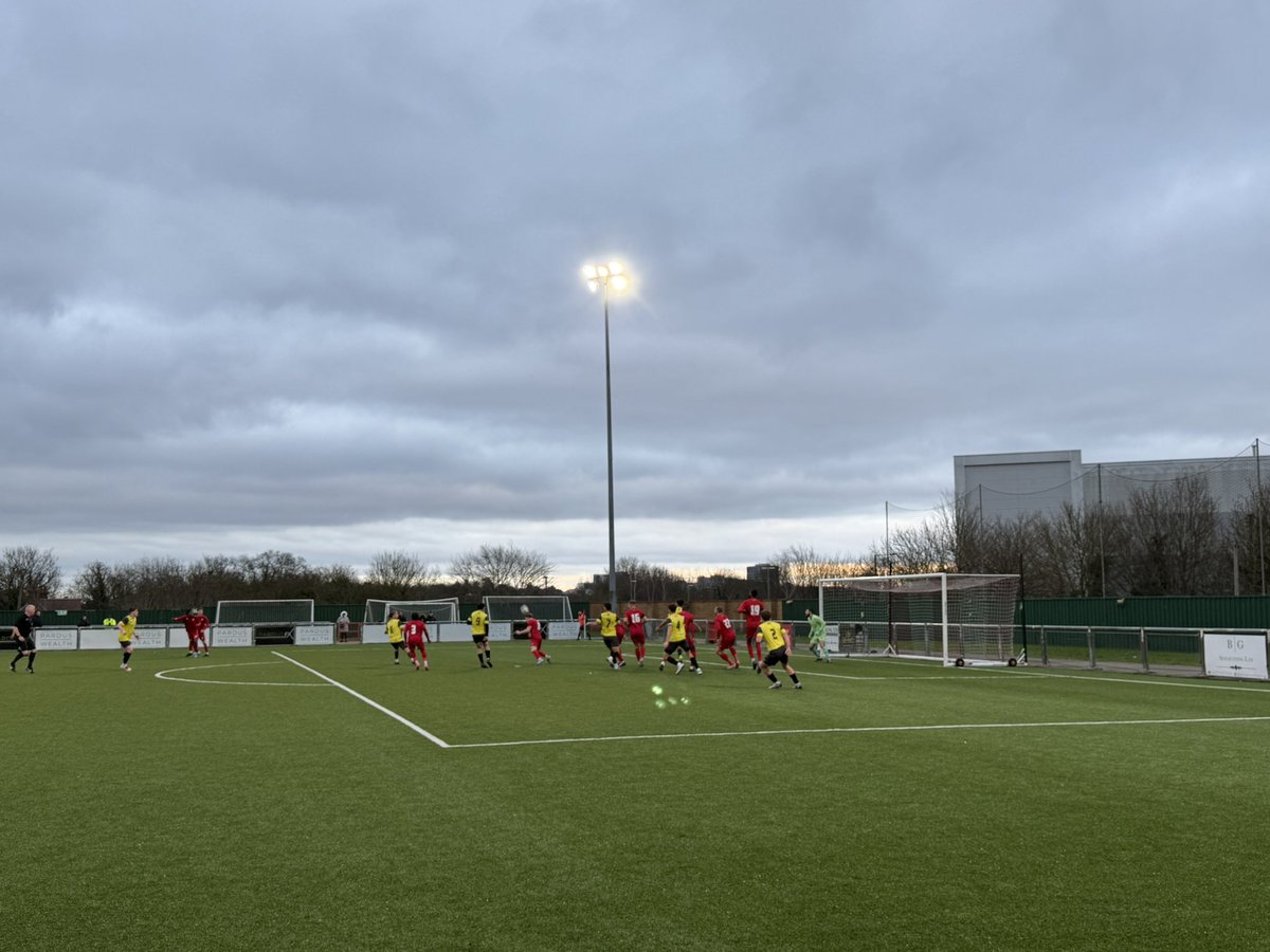 Moon Hopper (@moon_hopper_) on Twitter photo Saturday 1 February 2025
โฐ 15:00 Kick Off
๐ <a href="/ThurlowNunnL/">TNL</a> First Division South
๐ด๐ด <a href="/HarlowTownFC/">Harlow Town FC</a> 3๏ธโฃ
๐กโซ๏ธ <a href="/SouthendManorFC/">Southend Manor FC</a> 1๏ธโฃ
๐๏ธ ยฃ8.00
๐ ยฃ2.00
๐ฅ โโโ
๐๏ธ Barrows Farm Stadium, Harlow Saturday 1 February 2025
โฐ 15:00 Kick Off
๐ <a href="/ThurlowNunnL/">TNL</a> First Division South
๐ด๐ด <a href="/HarlowTownFC/">Harlow Town FC</a> 3๏ธโฃ
๐กโซ๏ธ <a href="/SouthendManorFC/">Southend Manor FC</a> 1๏ธโฃ
๐๏ธ ยฃ8.00
๐ ยฃ2.00
๐ฅ โโโ
๐๏ธ Barrows Farm Stadium, Harlow