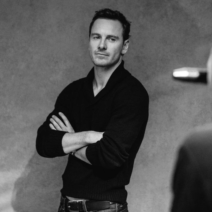 ⠀⠀
⠀ ⠀⠀﹙⌕﹚𝙎𝙀 𝘽𝙐𝙎𝘾𝘼 𝘼:
⠀⠀ ⠀⠀ ⠀⠀  𝑁𝑂𝑀𝐵𝑅𝐸 𝐴 𝐸𝐿𝐸𝐶𝐶𝐼𝑂́𝑁.

✱ Humano con poderes.
✱ Antiguo compañero y posible otp.
✱ Trama planeada pero flexible.
✱ FC: Michael Fassbender.

⠀⠀ ⠀⠀   ⠀⠀╭ Info en DM.

⠀⠀ ⠀⠀  ⠀⠀  ⠀▭ ¿Rt pls?
⠀⠀