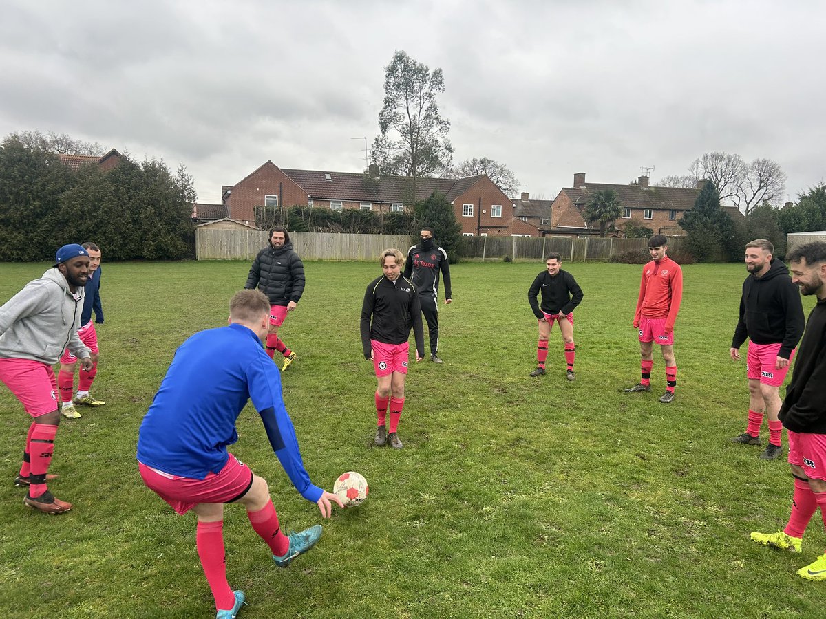 Britwell_FC's tweet photo. A solid away win against a tough Baylis side. We keep our unbeaten season going but annoyed not to have kept a clean sheet

MOM:
Matty B 

What a fucking keeper he is!

Great performances all round, special shout to @alfiekeeler97 who bossed it at CB today. 

Up the Britwell🟡⚫️ https://t.co/CKQKtMyqQT