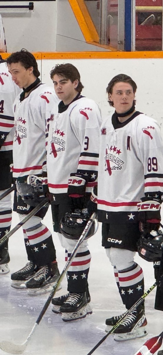 Happy 21st Birthday to #89 Tyler Lindal….Enjoy your day!!!
⁦<a href="/nitroshockey/">Kimberley Dynamiters</a>⁩