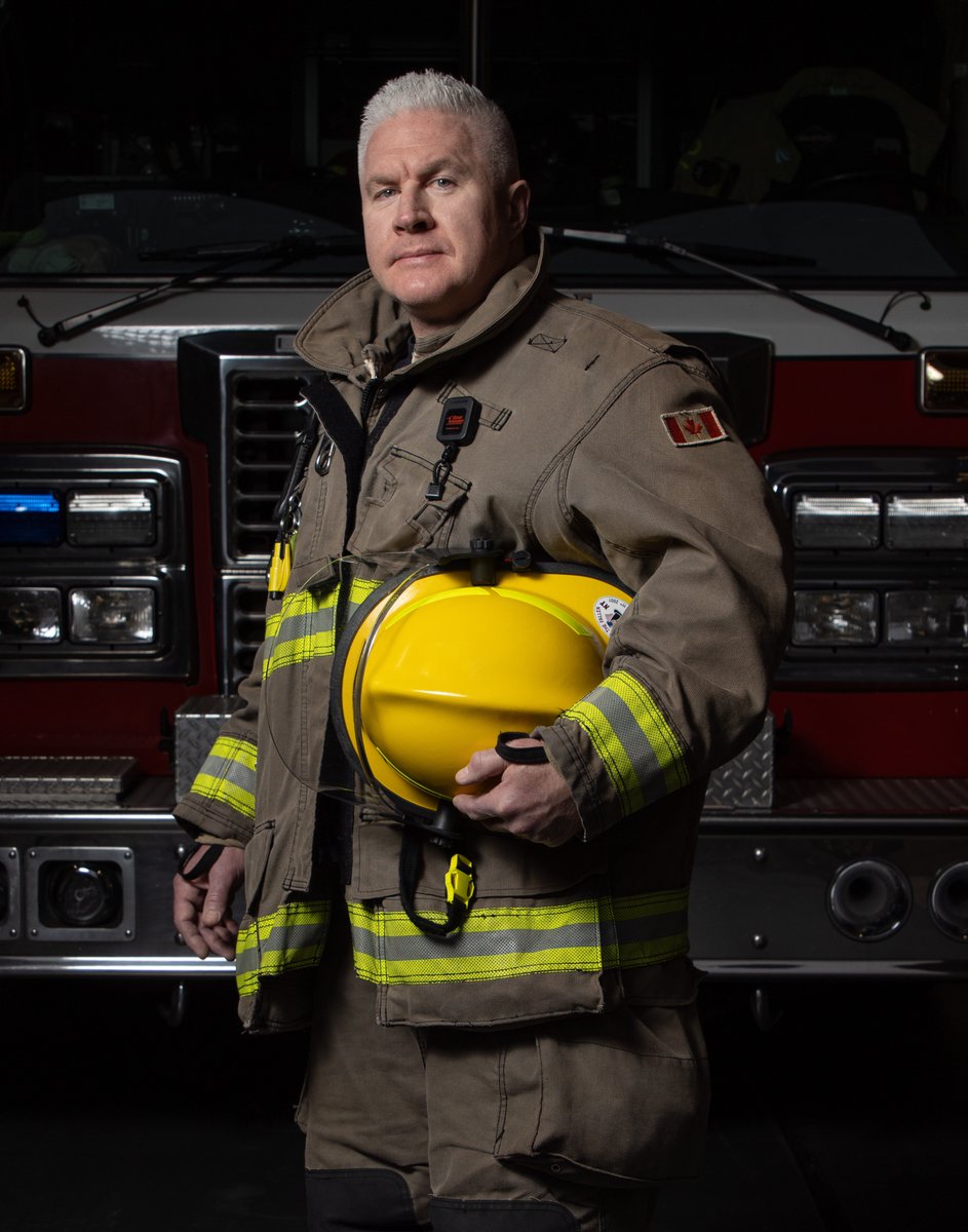 Sayers291's tweet image. Congratulations, Adam deHooge, on your promotion to Captain with Mississauga FES.  Thanks for allowing me to capture these images, with your Father, and our former Deputy Fire Chief at Oakville Fire.