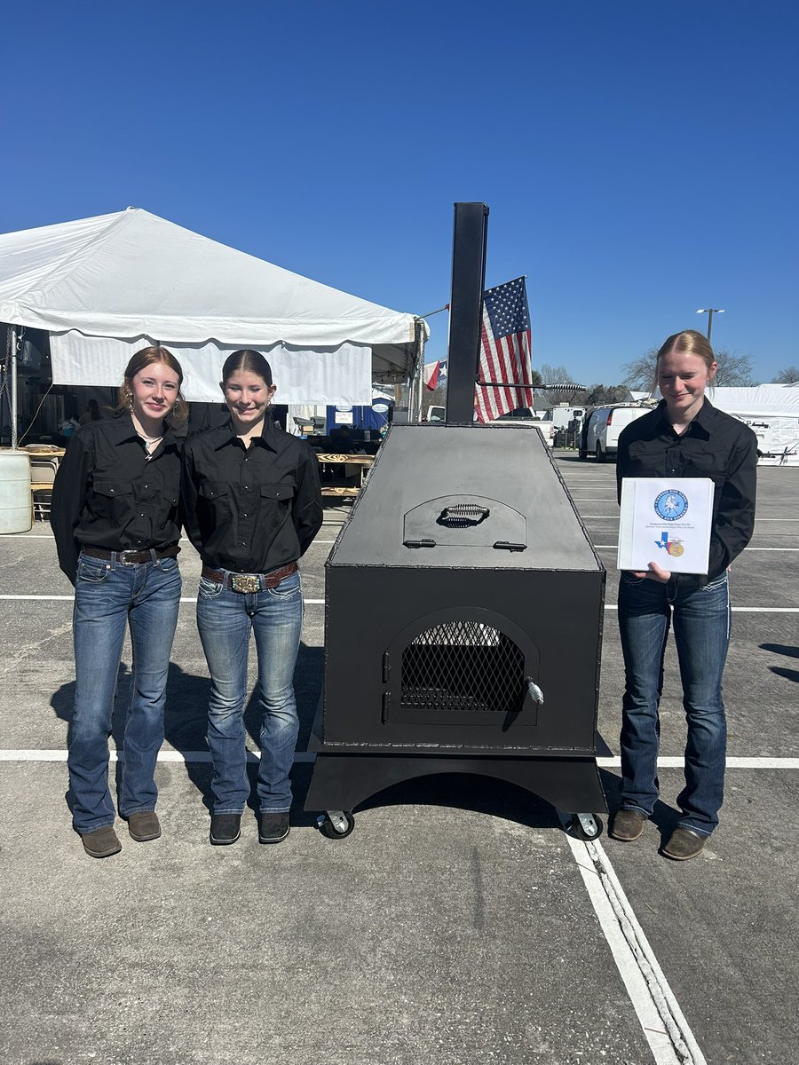 KristiVannett's tweet photo. Kingwood @KingwoodFFA AG Mech projects the students created with outstanding results @HumbleISD_KHS @HumbleISD_CTE https://t.co/KEaJfmRLB6