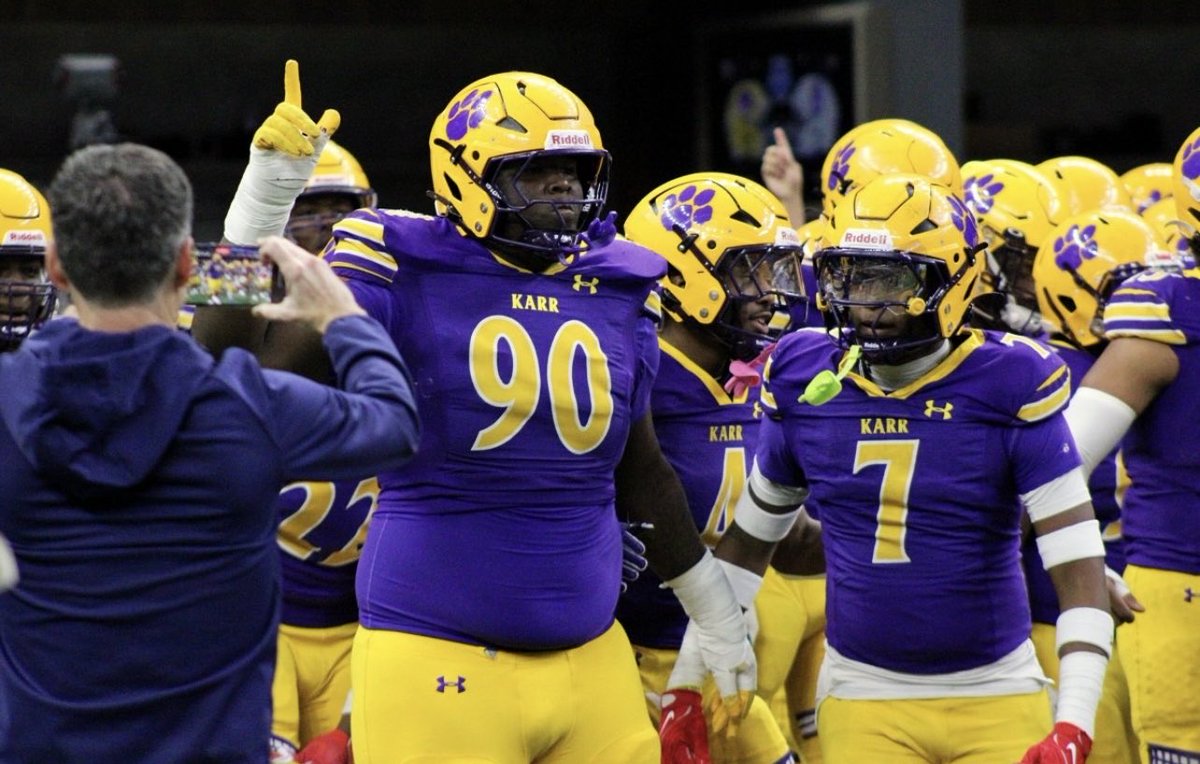 LAFBReport's tweet photo. .@EdnaKarrHS uniform appreciation post. 

#BootSwag 🔥 🦅 https://t.co/3iu41ZKQi2