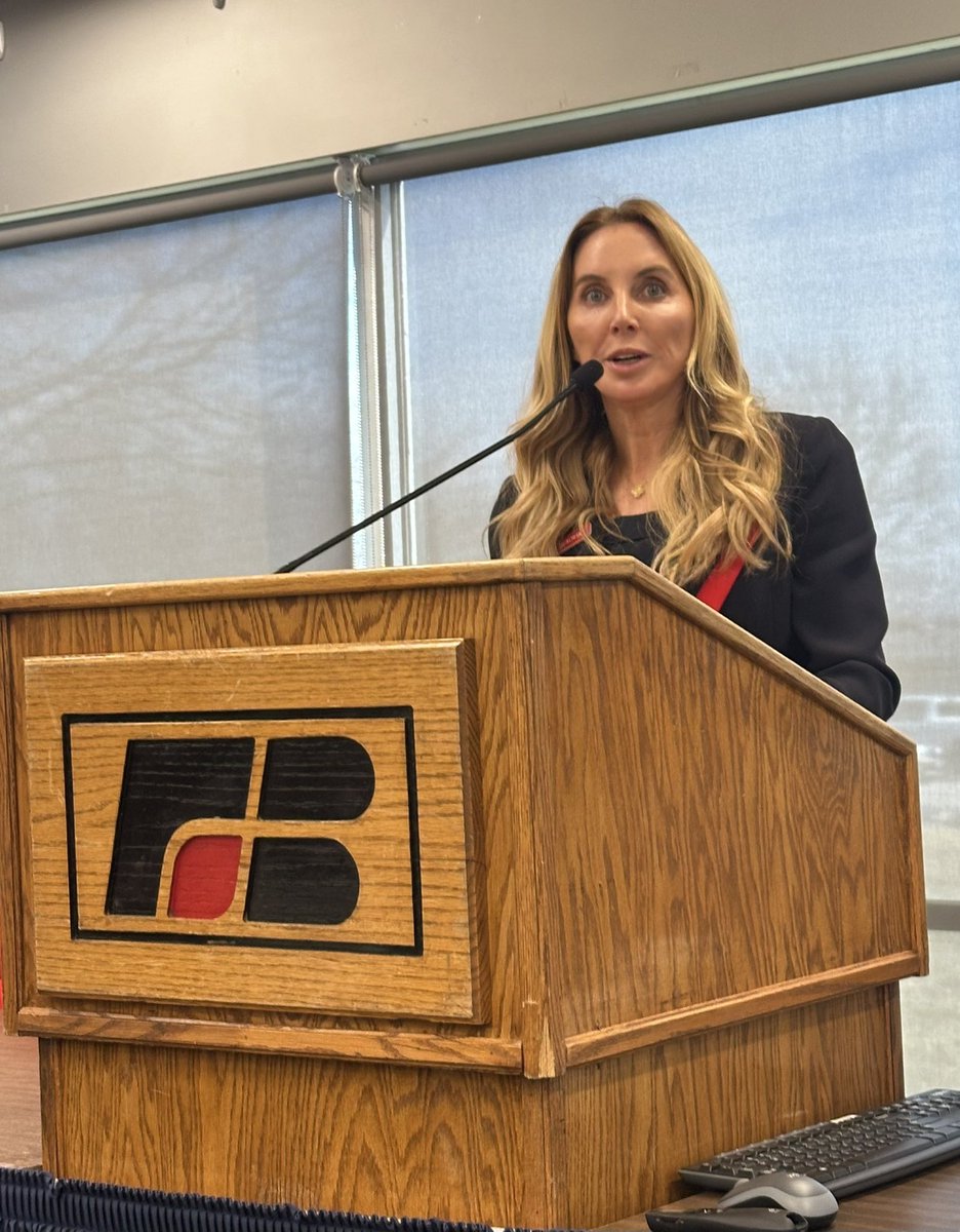 Pat Thomas tweet media