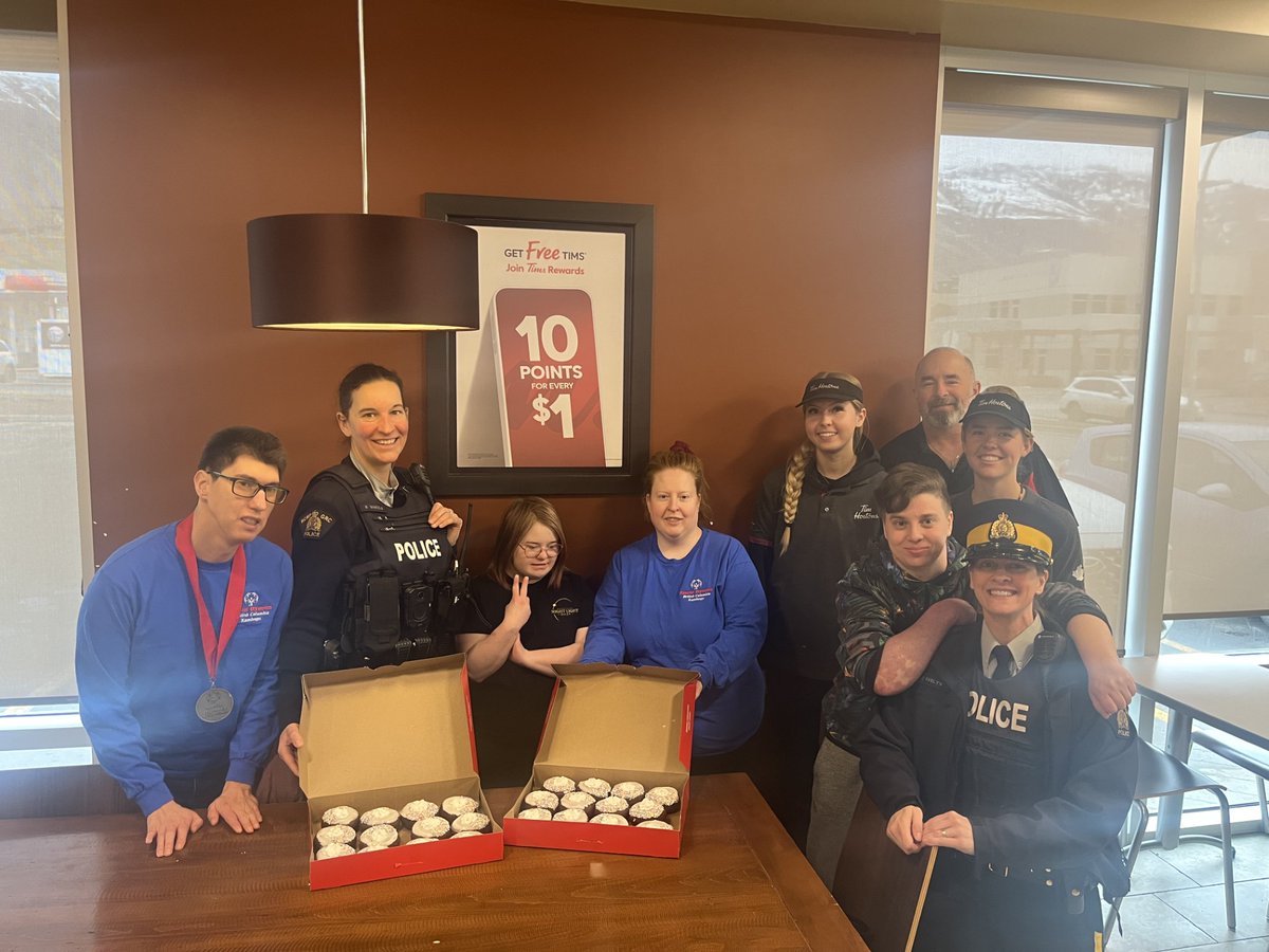 SpecialOBC's tweet photo. What a great start to the weekend! We are incredibly grateful to everyone who showed up today to support Special Olympics athletes at @TimHortons stores! 

These limited time donuts are only available until Feb 2—so grab yours in-store, at the drive-through, or via the app. https://t.co/kiptJC0f4Z