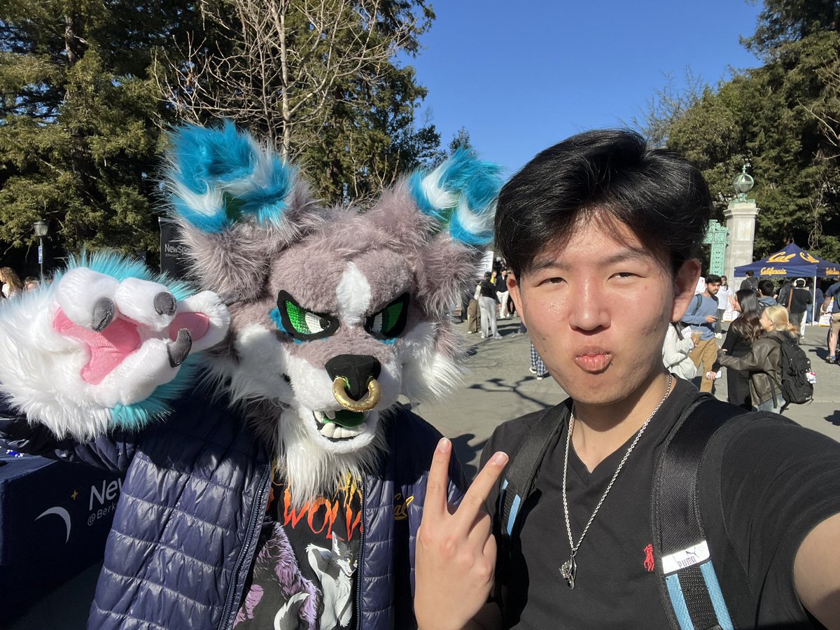 Owner vs sona drop

Dumbass lookin derg shot 

#furry #fursuiter #furryfandom #furrycommunity