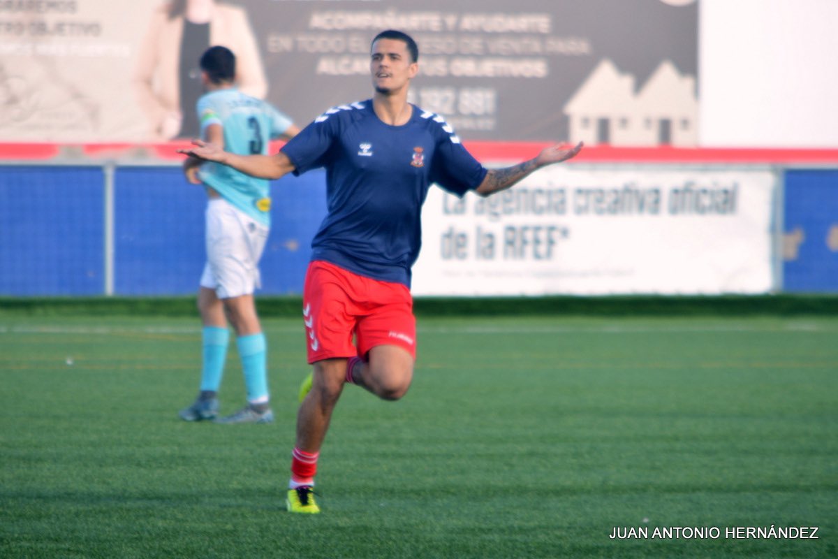 UD_TELDE's tweet photo. ✅¡VICTORIA! 

 #UDTelde 2️⃣-1️⃣ #Cotillo

💥 ¡+3! ¡Enorme partido del equipo para quedarnos los tres puntos! 
¡Seguimos!🚀💙❤️

🔜 Mucha suerte para el resto de temporada, #Cotillo 

📸 @JuanAntonioHRM https://t.co/ZoQKad5RHB
