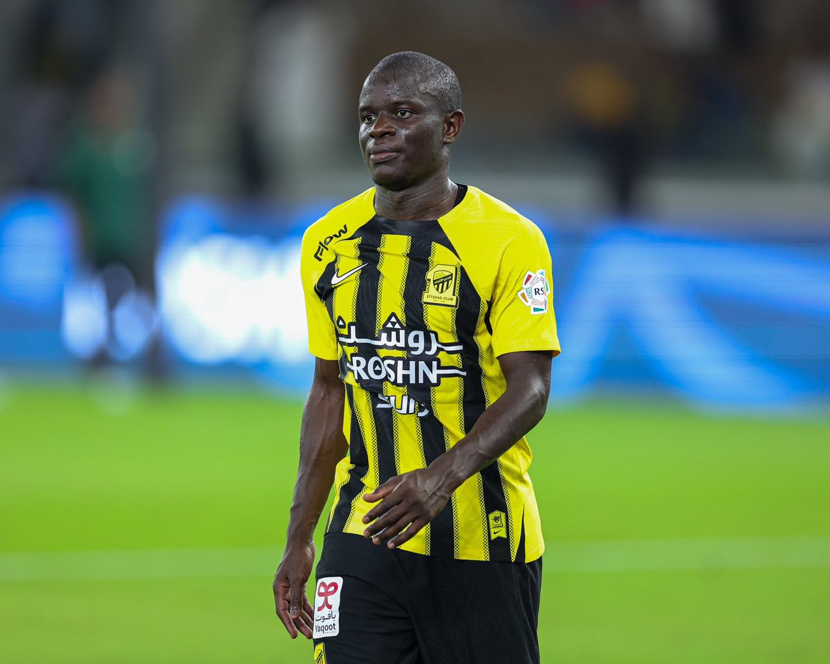 صِنديد ، شُجاع ، أسد ، أسطُورة ، عظِيم ، شهْم ، مِقدام ، صقْر، بطَل ، فتّاك ، نسر ، جلّاد ، كرِيم ، ذِيب ، محْزَم ، باسِل ، مُحارب