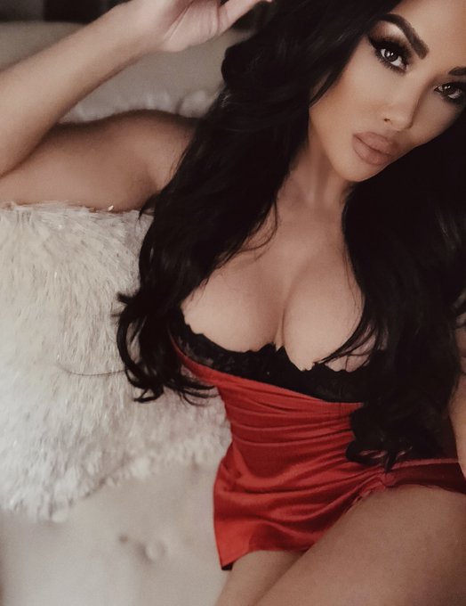 Watch Kaylani Lei's leaked NSFW photo on TwXstars