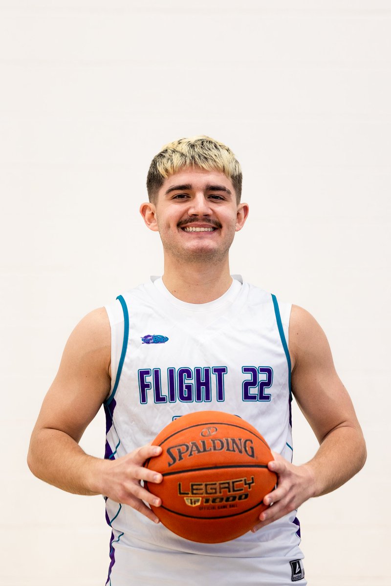 Flight22bball's tweet photo. Flight 22 Prep Academy 80
Erskine College JV 76 OT
*Flight 22 Prep improves to 23-2 on season and winners of 8 straight.
@Oliver_S_R 31pts 6rebs
@CoreyxHairston 13pts
@ashton_gute 10pts 5rebs
@BraswellJayde 9pts 9assists
@CadenGiles 8pts 11rebs 3blocks https://t.co/kfuZejjsdZ