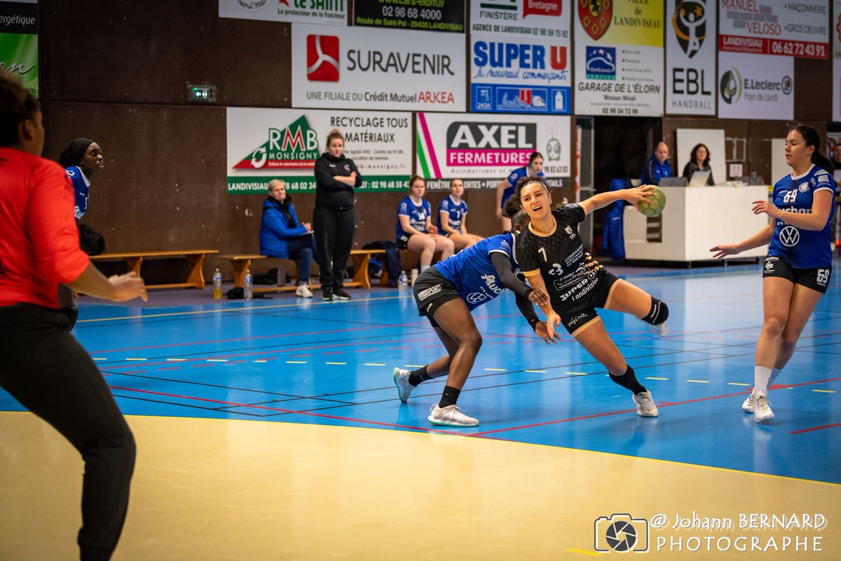 Johann Bernard photo tweet media