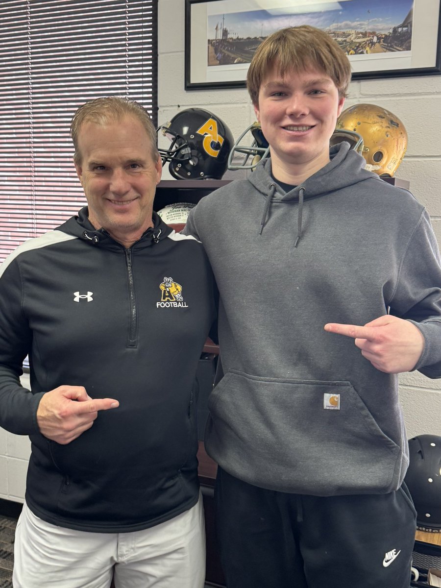 Thank you <a href="/AdrianCollegeFB/">Adrian College Football</a> for the official Visit!

<a href="/CoachLeek0404/">Coach Edwards</a>     <a href="/BHHSFB_BOOSTERS/">Bloomfield Hills Blackhawks Football</a>