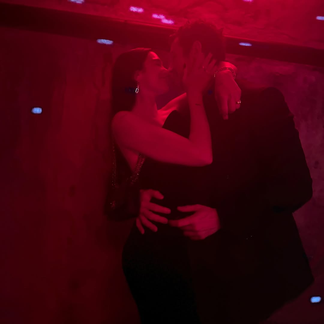 DUA LIPA tweet media