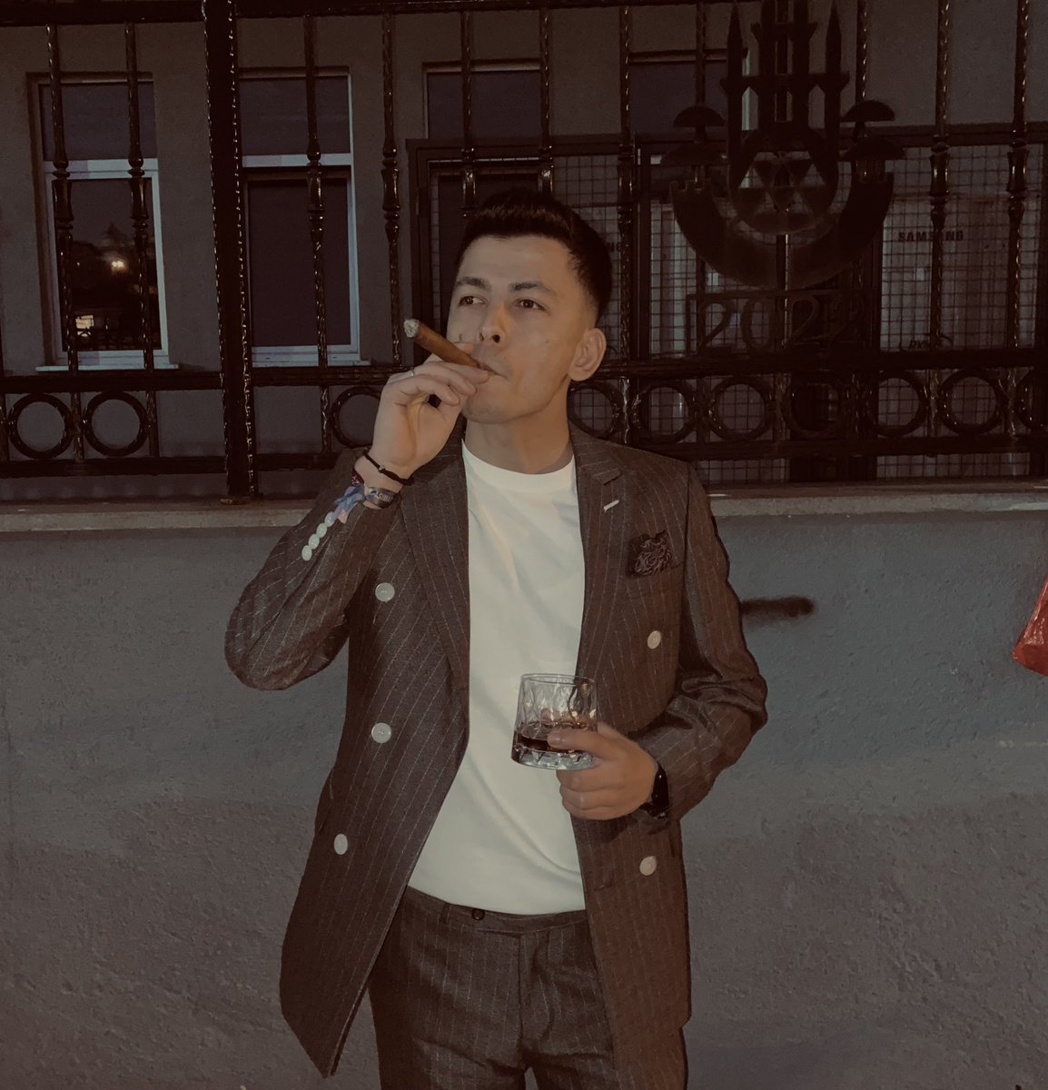 Dost İyi Günde Kötü Günde Belli Olurmuş , Ama Çıkarı Olmayan Bir Dost İçin Geçerliymiş.