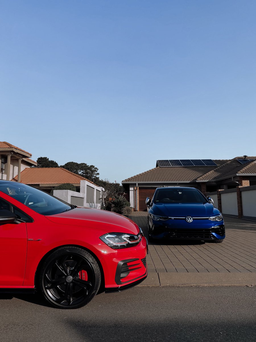 SimplyKayGee's tweet image. Airways de 888

💫💫