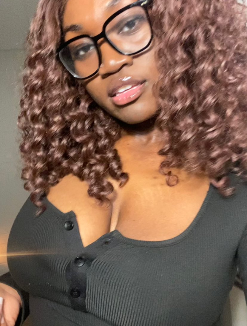 worldbosswife's tweet photo. #throwaways before new media 🖤 https://t.co/3AUDi2MiG3