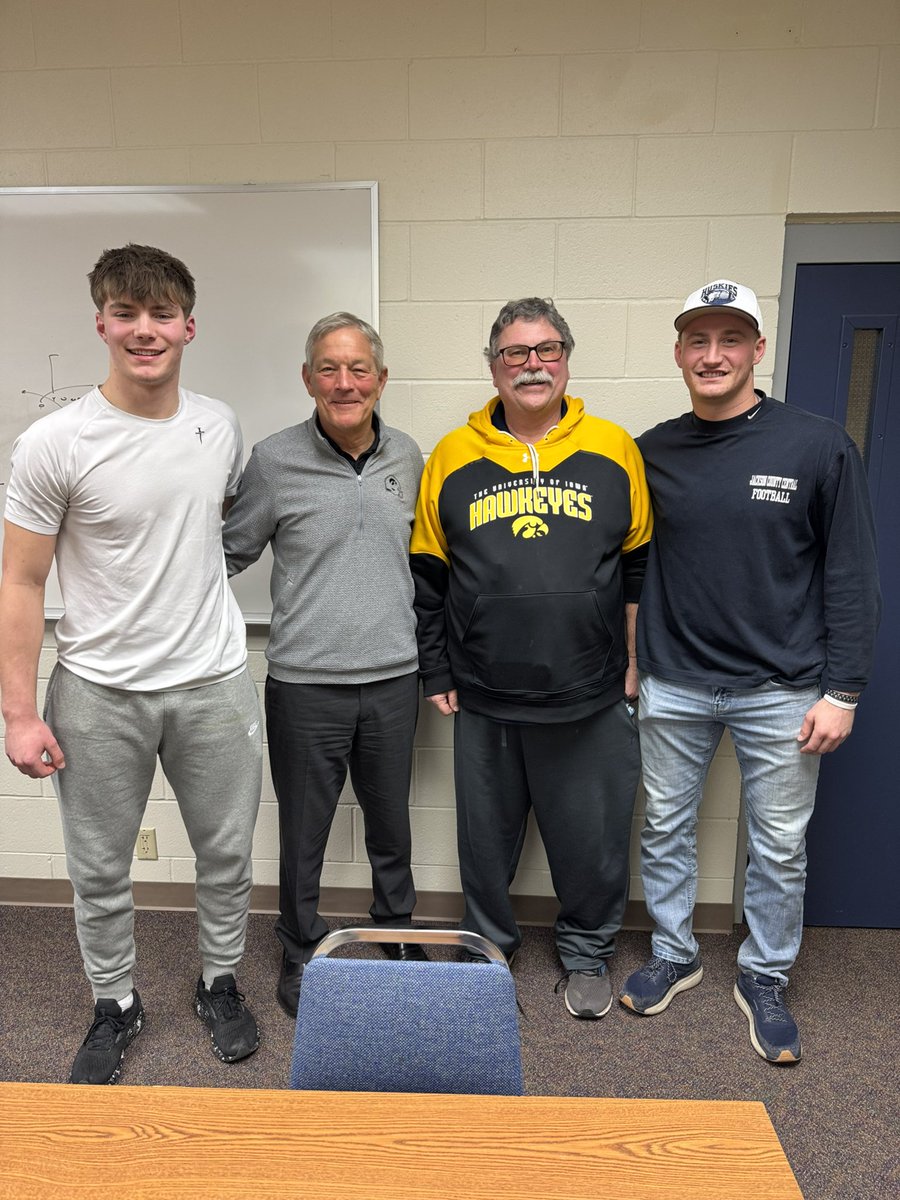 Roman Voss (@romanvoss2) on Twitter photo Thank you for stoping by this week <a href="/LeVarWoods/">LeVar Woods</a> and the head coach of <a href="/HawkeyeFootball/">Hawkeye Football</a>! Can't wait to get back in the spring! <a href="/Abdul_Hodge/">Abdul Hodge</a> <a href="/Spauldingiowa/">Matt Spaulding</a> Thank you for stoping by this week <a href="/LeVarWoods/">LeVar Woods</a> and the head coach of <a href="/HawkeyeFootball/">Hawkeye Football</a>! Can't wait to get back in the spring! <a href="/Abdul_Hodge/">Abdul Hodge</a> <a href="/Spauldingiowa/">Matt Spaulding</a>