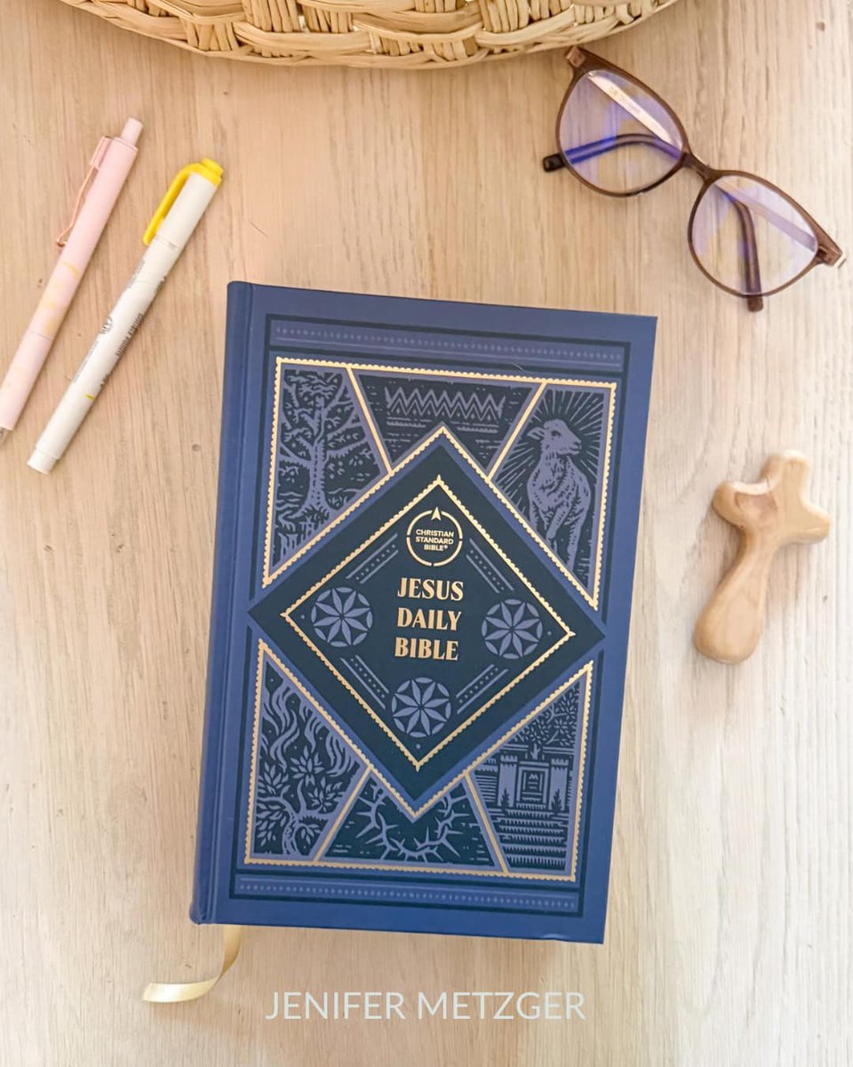 jenifermetzger's tweet photo. Today on the blog I'm sharing my thoughts on the new Jesus Daily Bible. Check out my review and enter to win a copy! https://t.co/OnjCUTcVXe
#JesusDailyBibleMIN #MomentumInfluencerNetwork #jesusdailybible #christianstandardbible #csb #csbible #bhpub @bhpup @christianstandardbible https://t.co/OgK3a09ydk