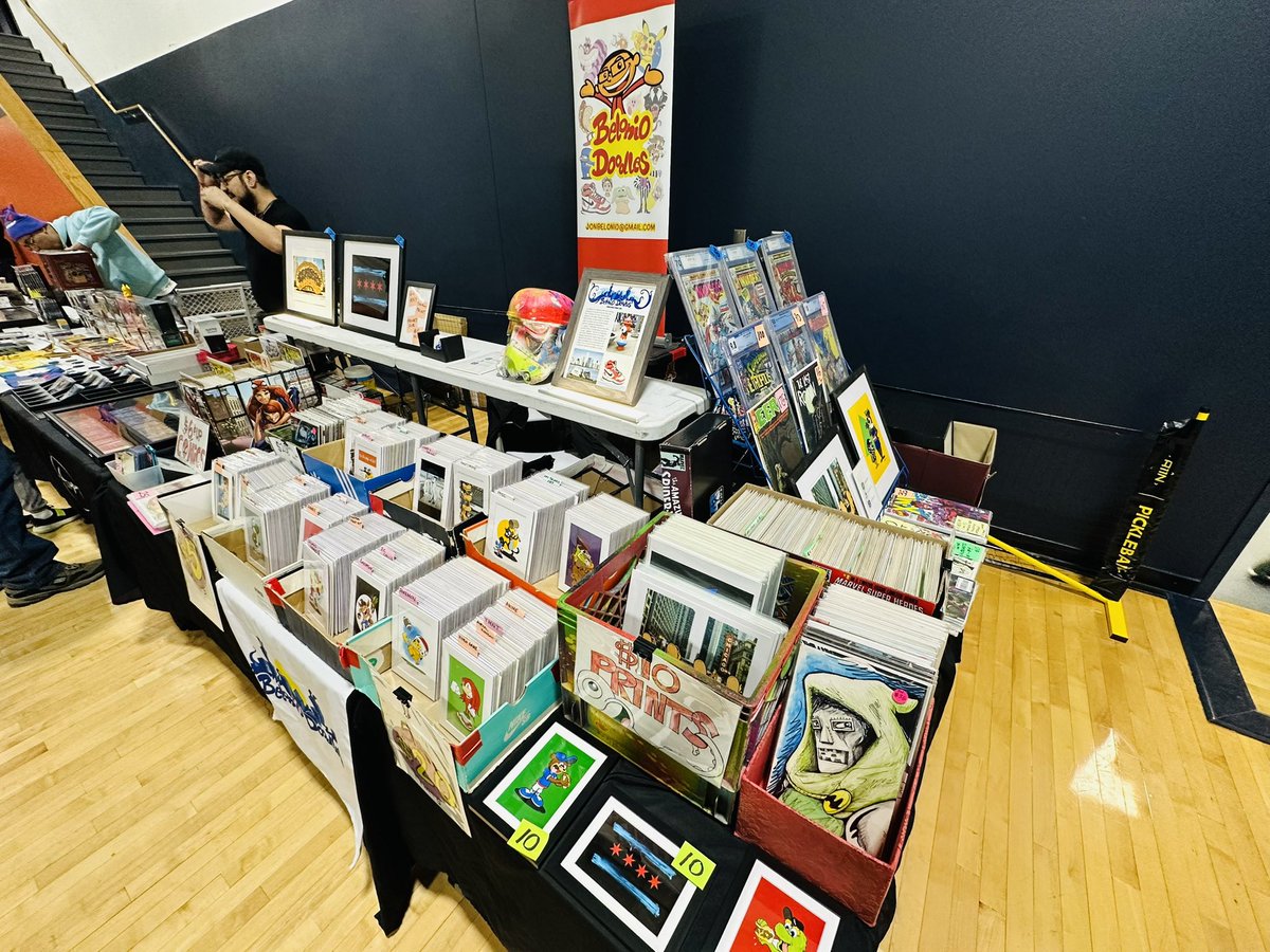 MrBelonio's tweet image. Mega Con is Mega Crowded! There’s about two hours left to check it out! Always fun bumping into my former students too! I keep telling them they got free Belonio Doodles when they were kids! 😀👍🏽 #workweekend #beloniodoodles