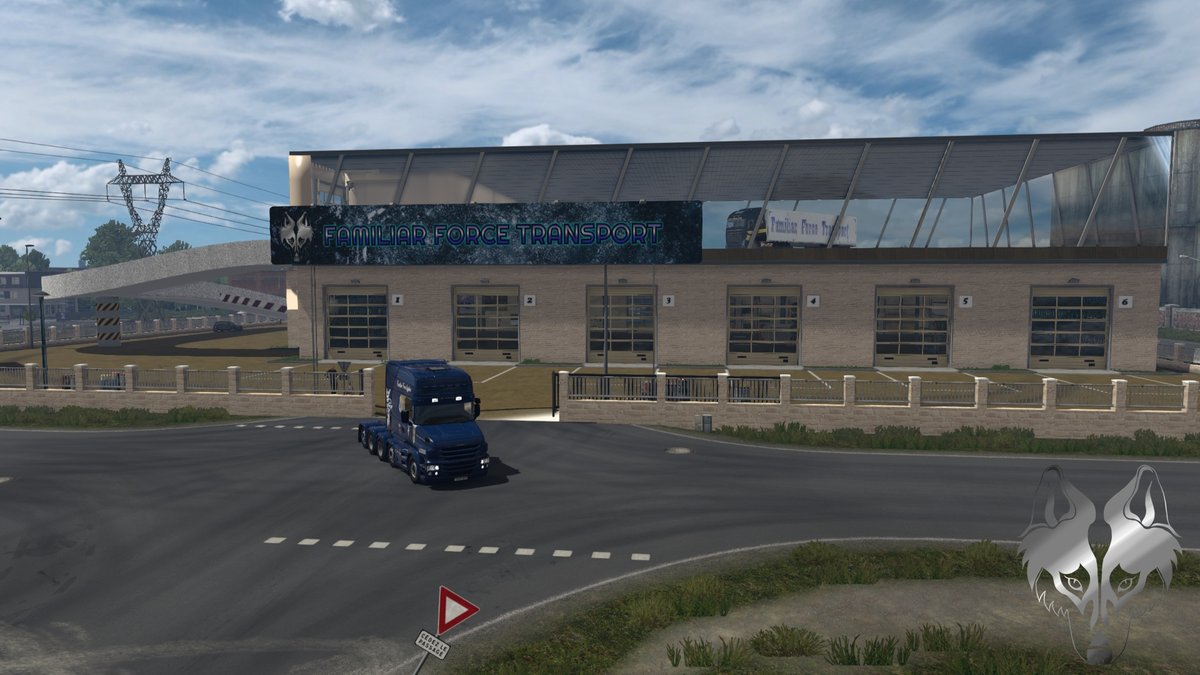 FamiliarForce's tweet photo. It seems we lost track of time, We've been busy overhauling our garages to allow us to better maintain our vehicles in the very short time they are home. Take a look and see what you think of our new design... but as you can see from the clutter we aren't finished yet. #ETS2 https://t.co/rfWfgOS8hK