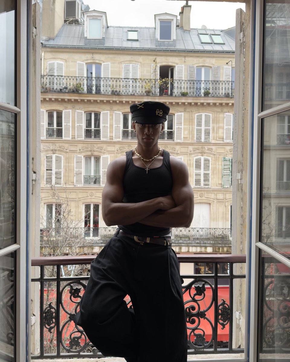 EbbyyBrown's tweet photo. …Because 🥷🏿 was in Paris https://t.co/2tWL89Jspo