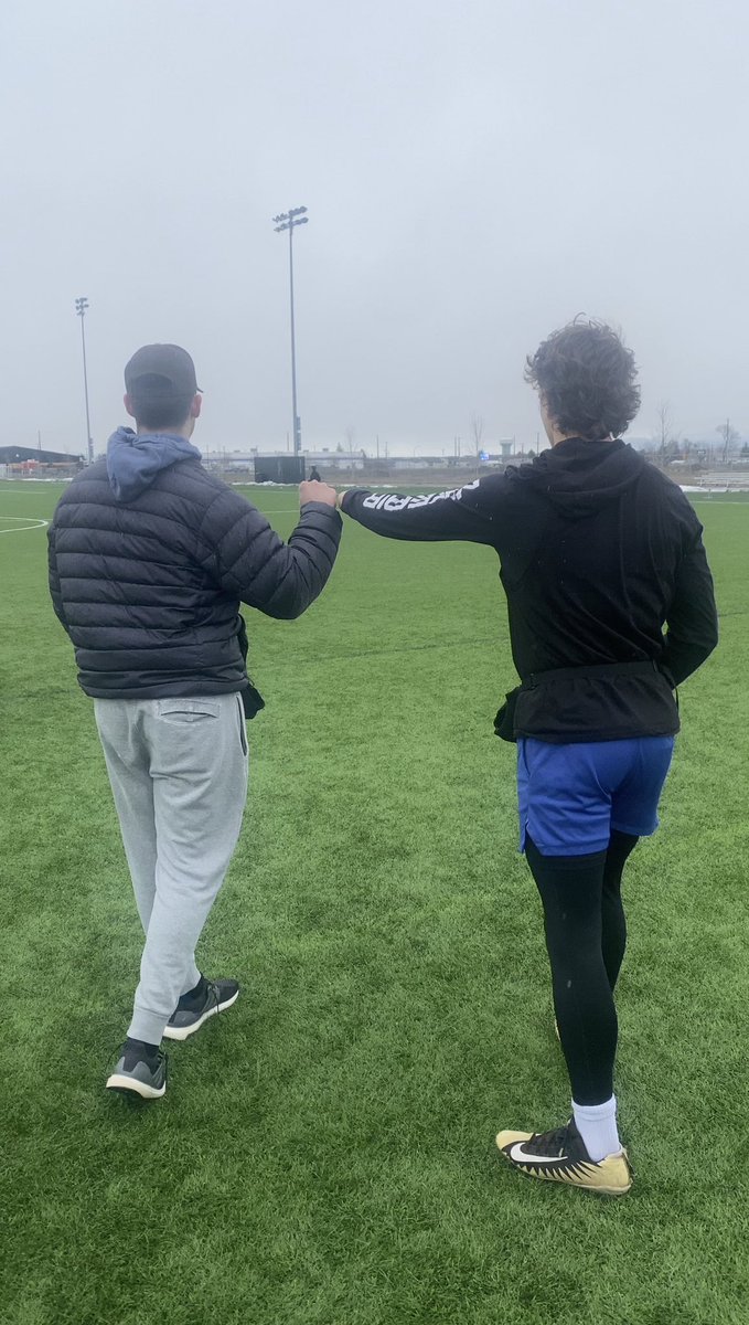 TopFlightQB's tweet image. Sunday Group
QB/WR Training
⚫️ Detailed Mechanics
⚪️ Rhythm & Footwork
⚫️ Reads & Progressions
⚪️ Competition
Open to all High School QBs & WRs!
DM FOR MORE INFO!
