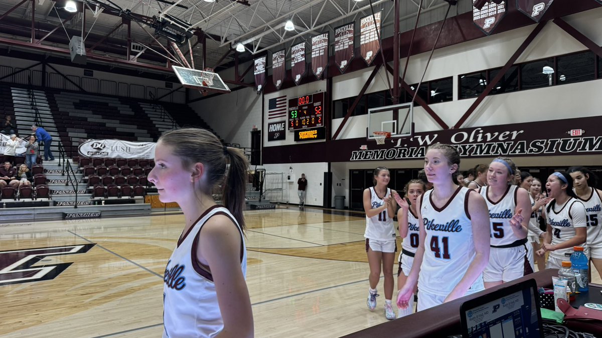 Great win for the Pike High Panthers in game one of the Girls/Boys double header as they take down the #5 team in Kentucky, undefeated North Laurel, 53-52 on an And-1 by Ava Rogers with 0:01.5 to play in the 4th Qtr!

#HailPikeville 🏀🐾