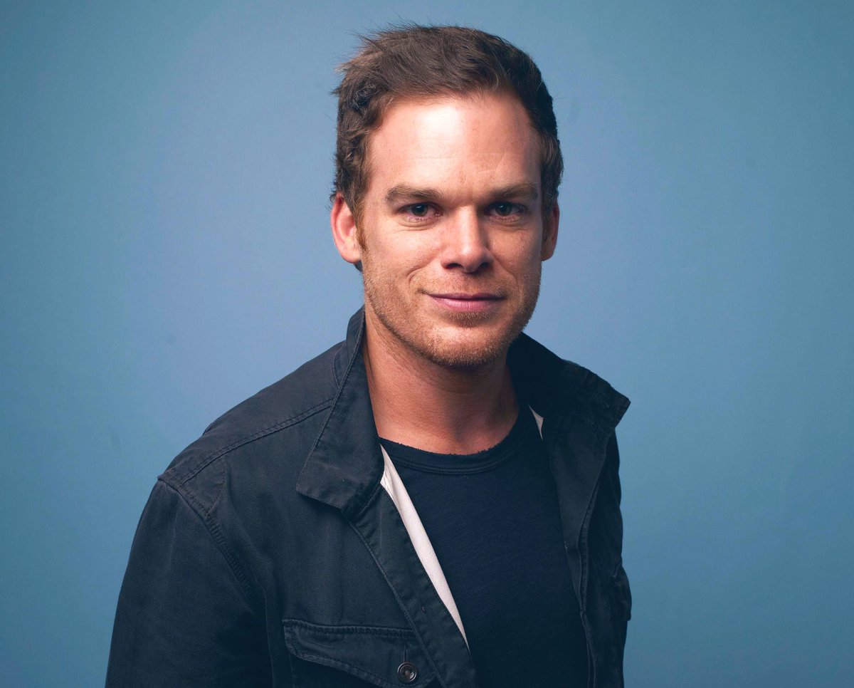 NYcheesy's tweet image. Happy Birthday 🎈🎬
#MichaelCHall 5️⃣4️⃣

Top 3

1. Dexter
2. Six Feet Under 
3. Safe